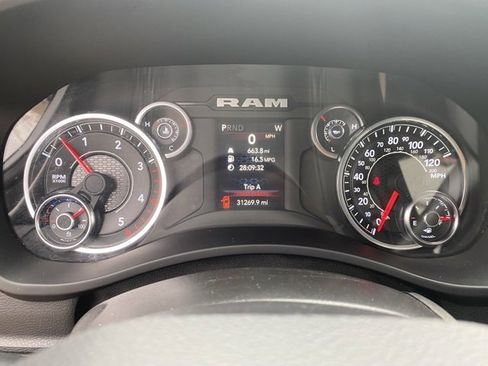 Used 2024 RAM 2500 Big Horn image 17