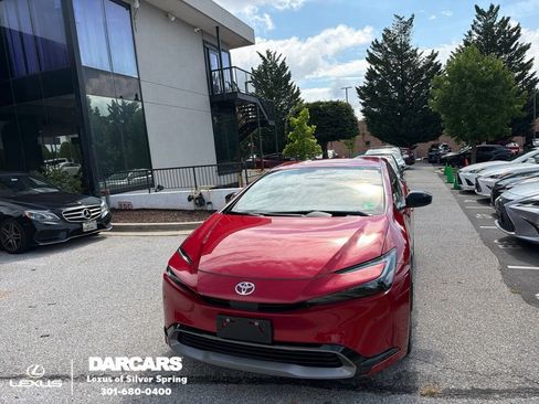 Used 2024 Toyota Prius XLE AWD/4WD image 1