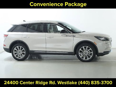 Certified 2022 Lincoln Corsair AWD w/ Premium Package image 11