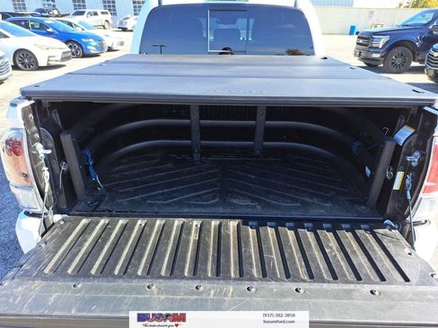 Used 2023 Toyota Tacoma TRD Sport w/ Black Out Package (TMS) image 6