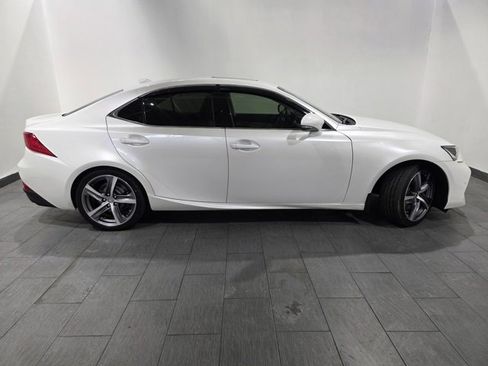 Used 2017 Lexus IS 300 AWD image 6