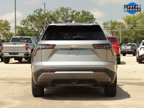 Used 2025 Chevrolet Equinox LT w/ Convenience Package II FWD image 6