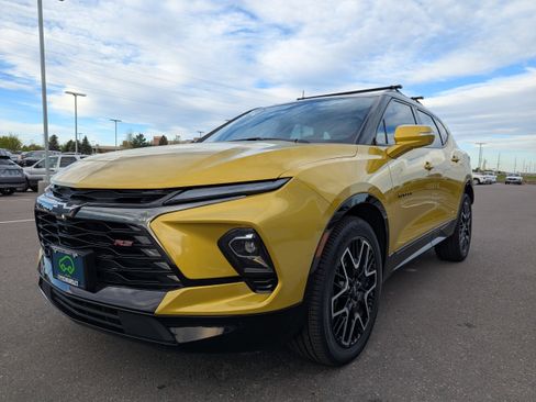 Certified 2023 Chevrolet Blazer RS w/ Driver Confidence II Package image 7