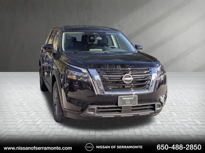 New 2025 Nissan Pathfinder S