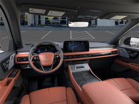 New 2026 Lincoln Aviator Reserve image 9