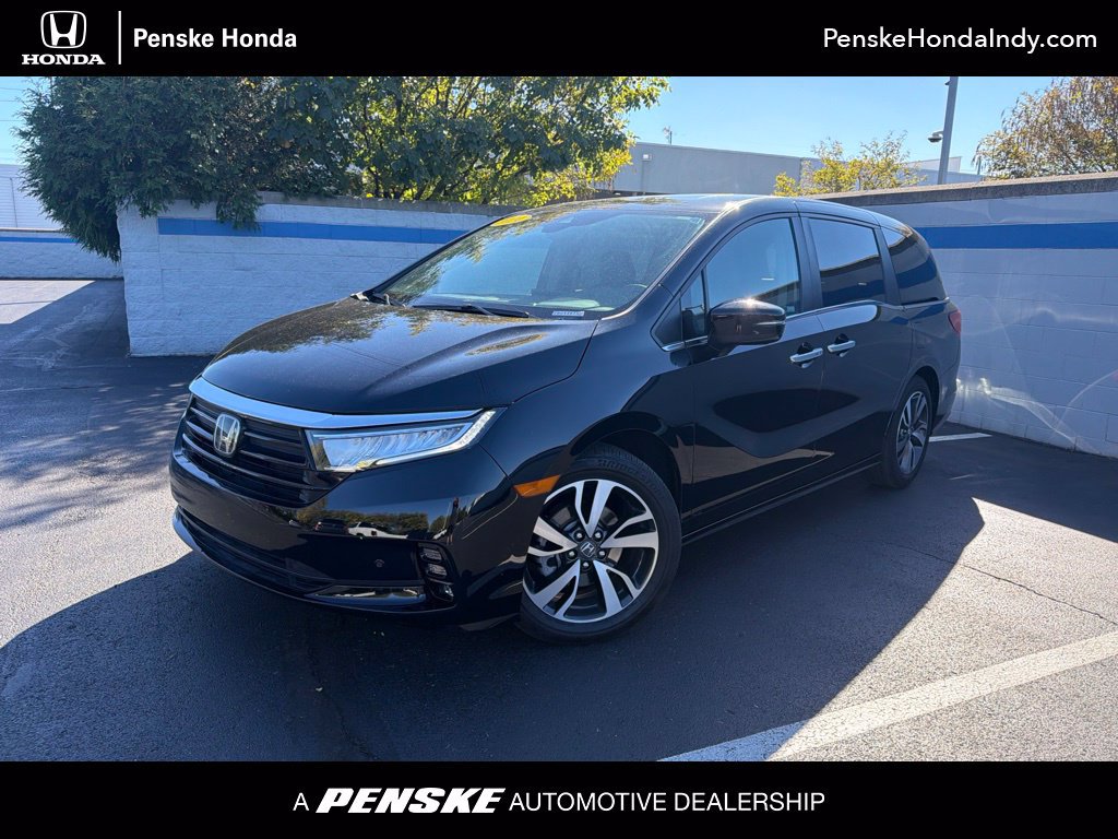 Certified 2024 Honda Odyssey Touring image 1