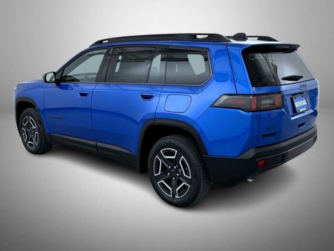 New 2026 Jeep Cherokee Laredo image 7