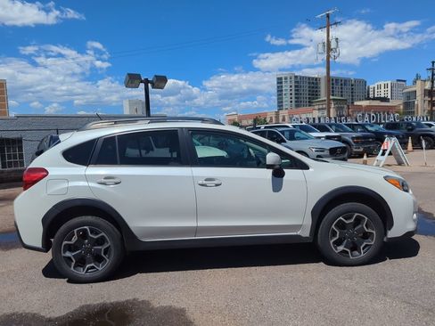 Used 2014 Subaru Crosstrek 2.0i Premium AWD/4WD image 8