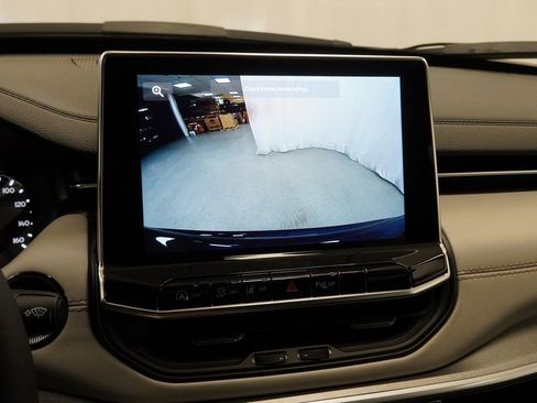 New 2026 Jeep Compass Limited image 22