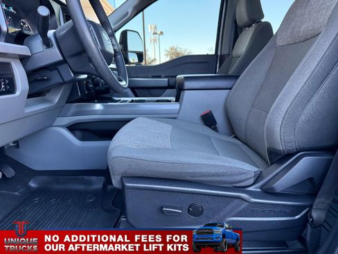 Used 2024 Ford F250 XLT w/ FX4 Off-Road Package image 19