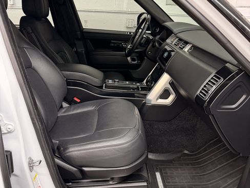 Used 2020 Land Rover Range Rover Long Wheelbase HSE image 34