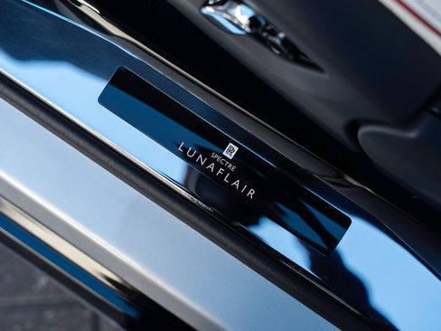 Used 2024 Rolls-Royce Spectre w/ Spectre Launch Package AWD/4WD image 18
