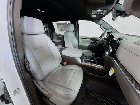 New 2026 Chevrolet Silverado 1500 LT Trail Boss w/ Convenience Package II AWD/4WD image 24