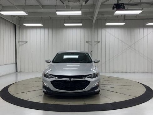 Used 2021 Chevrolet Malibu RS FWD image 3