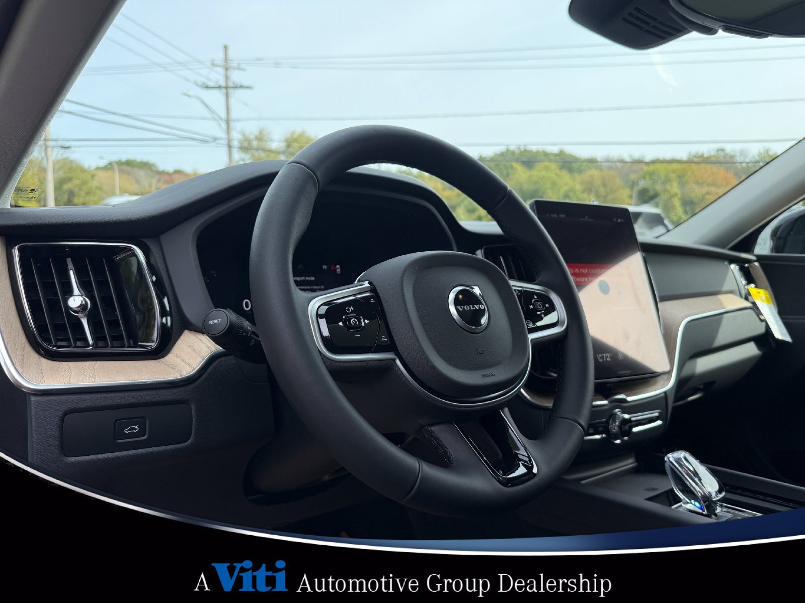 Used 2026 Volvo XC60 B5 Plus w/ Protection Package Premier AWD/4WD image 12