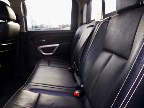 Used 2018 Nissan Titan PRO-4X w/ Pro-4x Convenience Package image 34