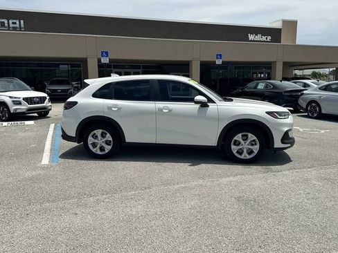 Used 2024 Honda HR-V LX image 5