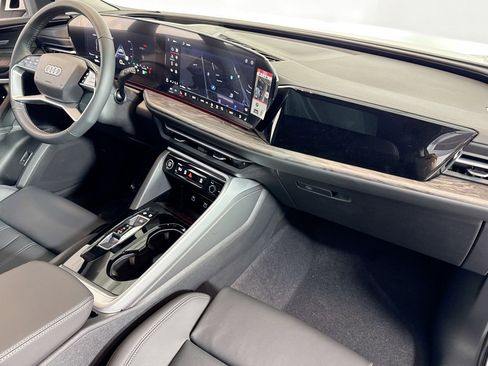 New 2025 Audi Q5 Premium Plus image 26