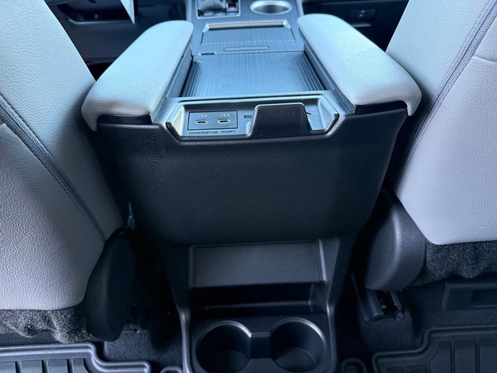 Certified 2026 Toyota Sienna XLE AWD/4WD image 35