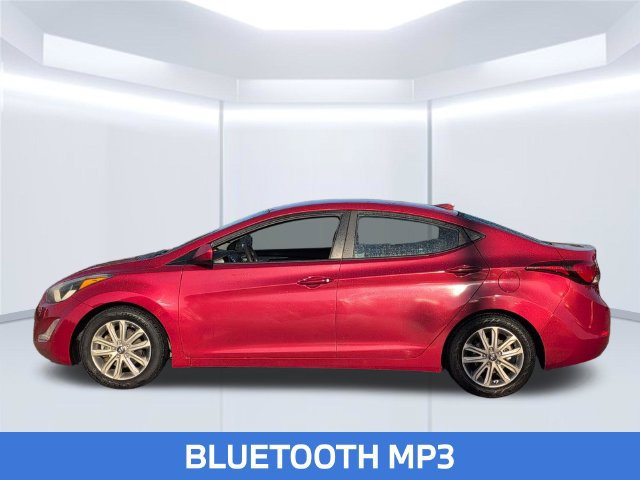 Used 2016 Hyundai Elantra SE w/ Option Group 02 FWD image 2
