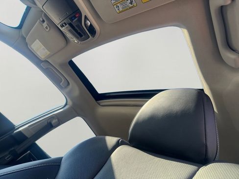 Used 2022 Subaru Outback Limited image 9