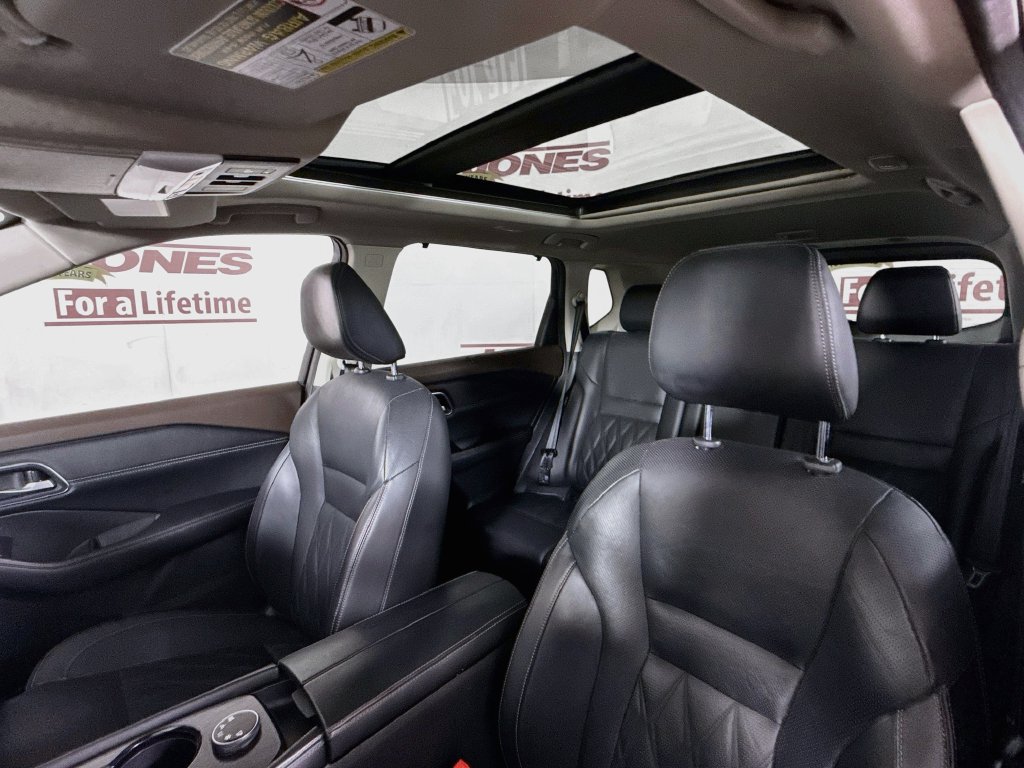 Certified 2021 Nissan Rogue Platinum AWD/4WD image 11