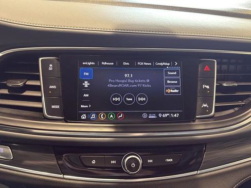Used 2020 Buick Enclave Premium w/ Surround and Sites Package AWD/4WD image 29