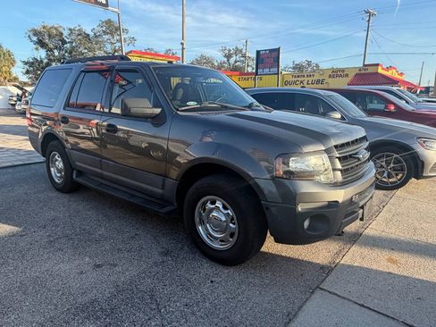 Used 2016 Ford Expedition XL image 2