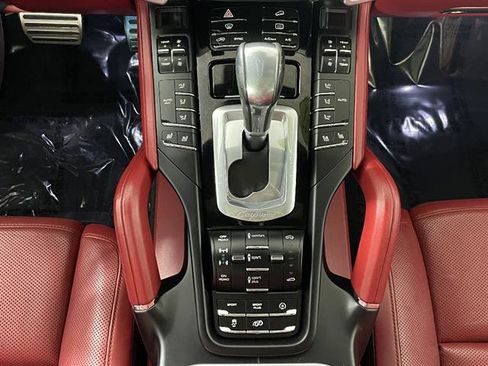 Used 2017 Porsche Cayenne GTS AWD/4WD image 22