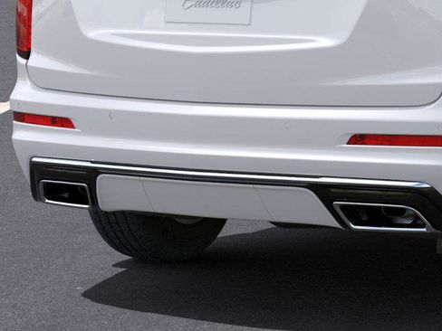 New 2025 Cadillac XT6 Luxury image 14