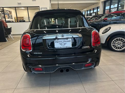 Used 2016 MINI Cooper S w/ Premium Package image 6