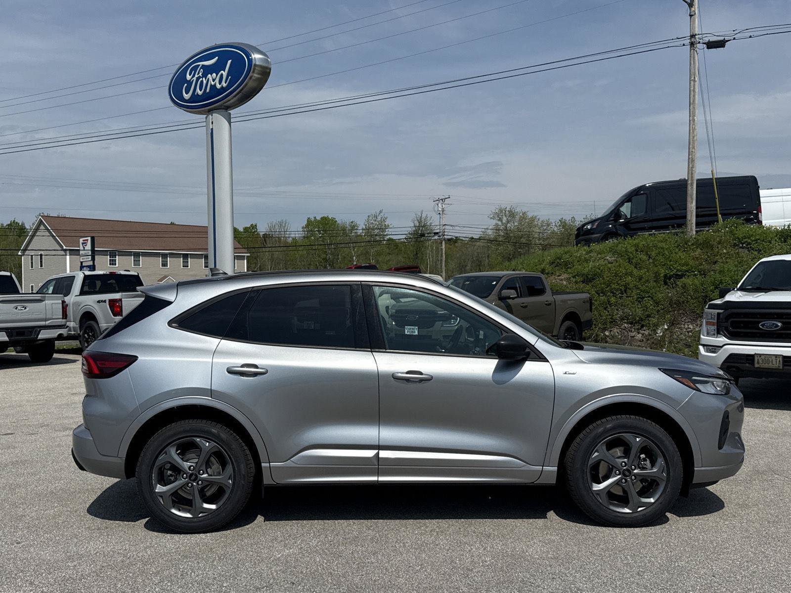 Used 2024 Ford Escape ST-Line AWD/4WD image 6