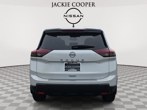 New 2026 Nissan Rogue SV w/ Cold Weather Package FWD image 6