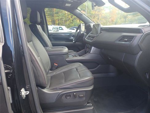 Used 2022 Chevrolet Tahoe RST w/ Luxury Package image 36