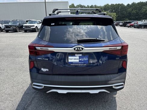 Used 2021 Kia Seltos EX AWD/4WD image 6