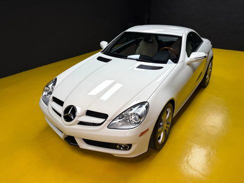 Used 2010 Mercedes-Benz SLK 300 SLK 300 Roadster 2D image 45