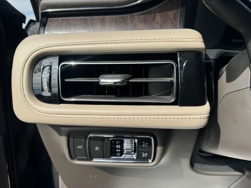 Used 2021 Lincoln Aviator Reserve w/ Equipment Group 201A image 24