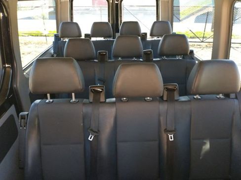 Used 2017 Mercedes-Benz Sprinter 2500 image 47