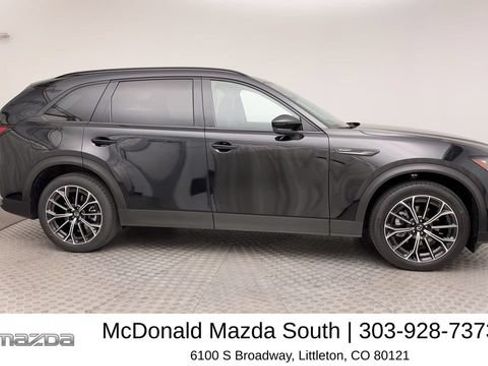 Certified 2025 MAZDA CX-70 Plug-In Hybrid w/ Premium Plus AWD/4WD image 9