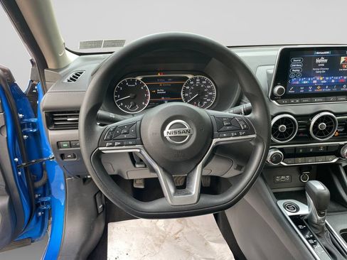Used 2023 Nissan Sentra SV FWD image 24
