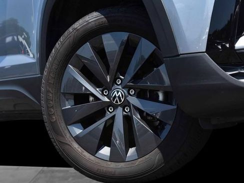 Certified 2023 Volkswagen Taos S FWD image 3