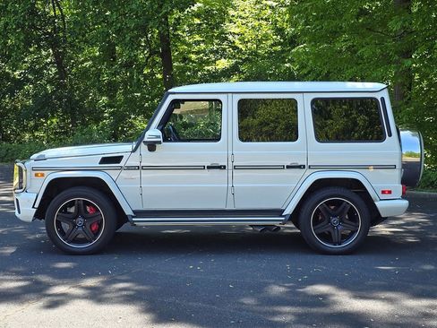 Used 2017 Mercedes-Benz G 63 AMG 4MATIC image 3