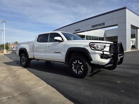 Used 2023 Toyota Tacoma TRD Off-Road image 2