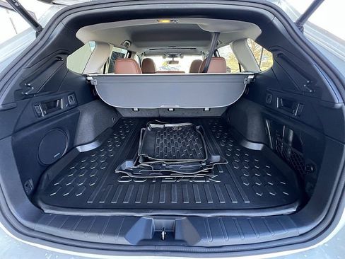 Used 2022 Subaru Outback Touring w/ Tech Package 2 image 23