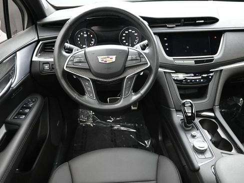 Certified 2024 Cadillac XT5 Sportv w/ Technology Package AWD/4WD image 12
