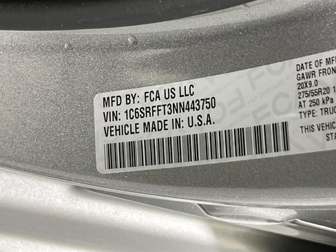 Used 2022 RAM 1500 Big Horn AWD/4WD image 30