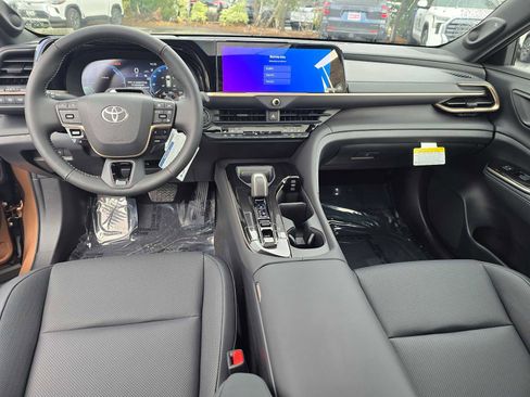 New 2025 Toyota Crown Signia image 22