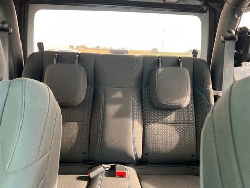 Used 2021 Jeep Wrangler Sport image 16