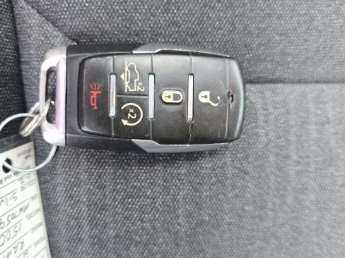 Used 2021 RAM 1500 Big Horn AWD/4WD image 33