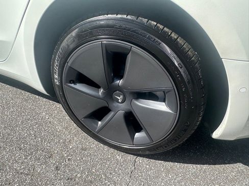 Used 2022 Tesla Model 3 Long Range image 12